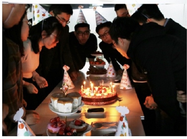 歡樂平安圣誕節，濃情溫馨生日會！